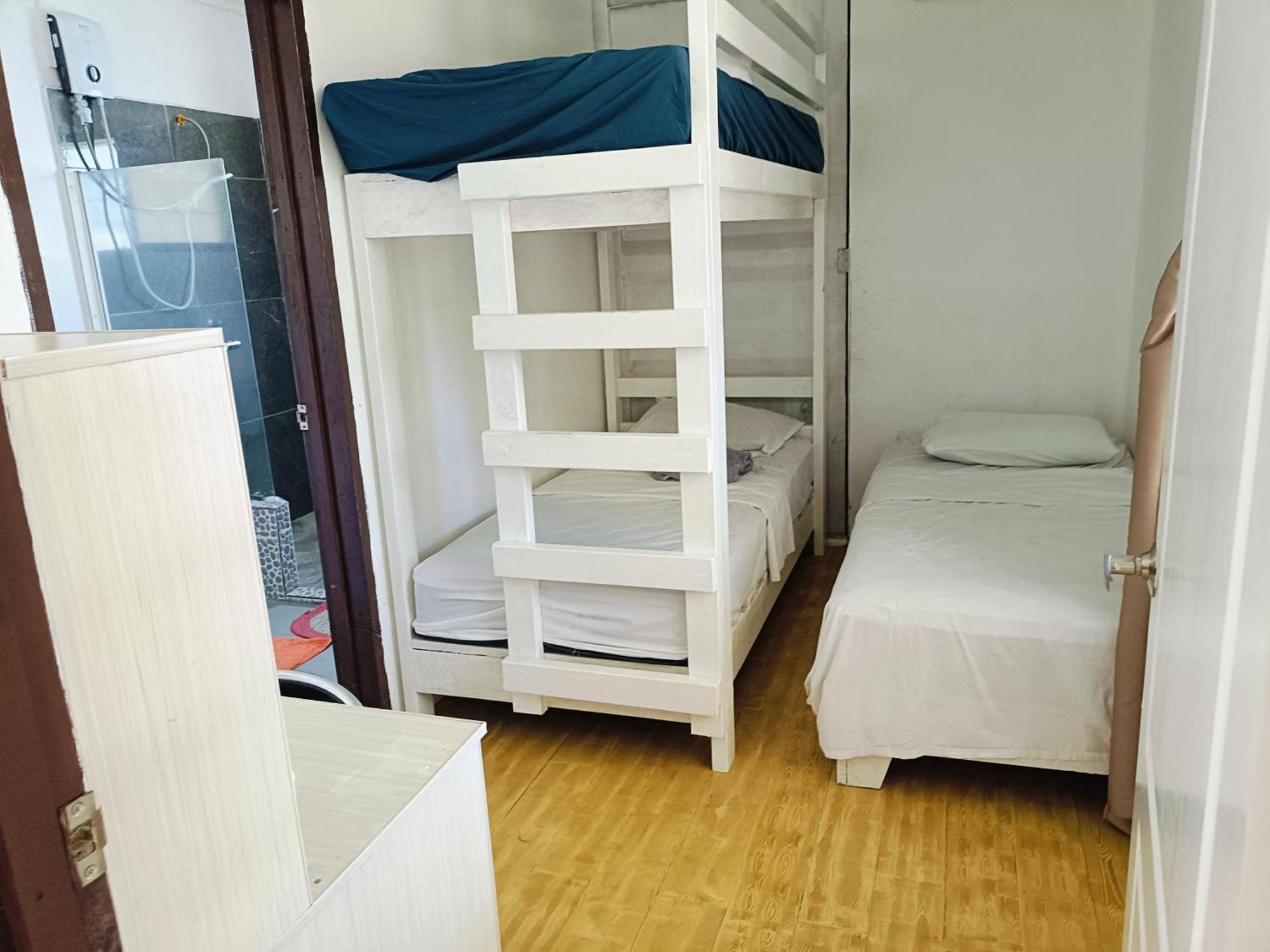 אפיה Olivias Accommodation מראה חיצוני תמונה